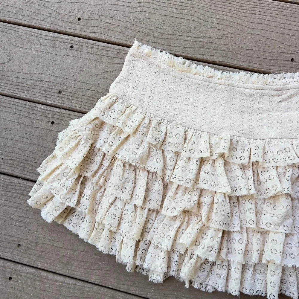 American Eagle Lace Tiered Mini Skirt Size Medium Boho Festival Preppy